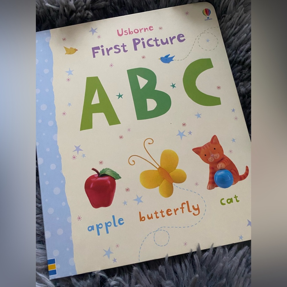 Usbourne First Alphabet Picture Book. New. 📕